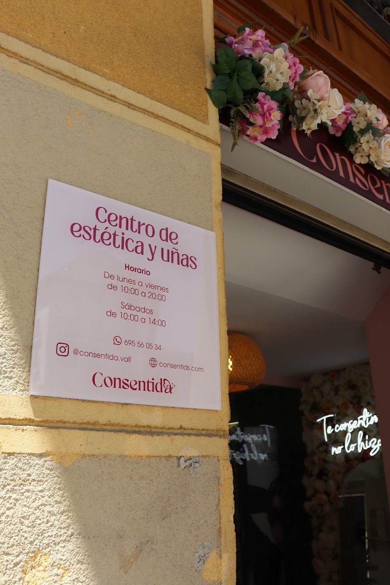 Fachada del centro Consentida en la Plaza de Santa Ana, Valladolid